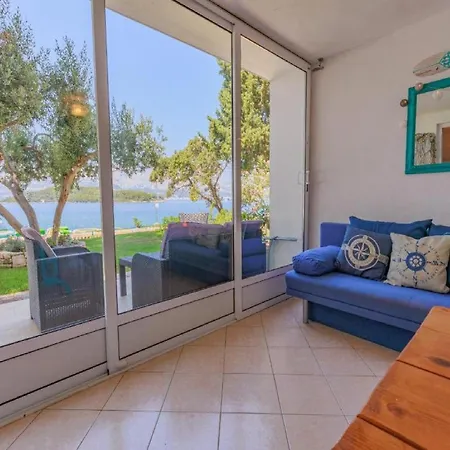 - Comfort One Bedroom G6 *
